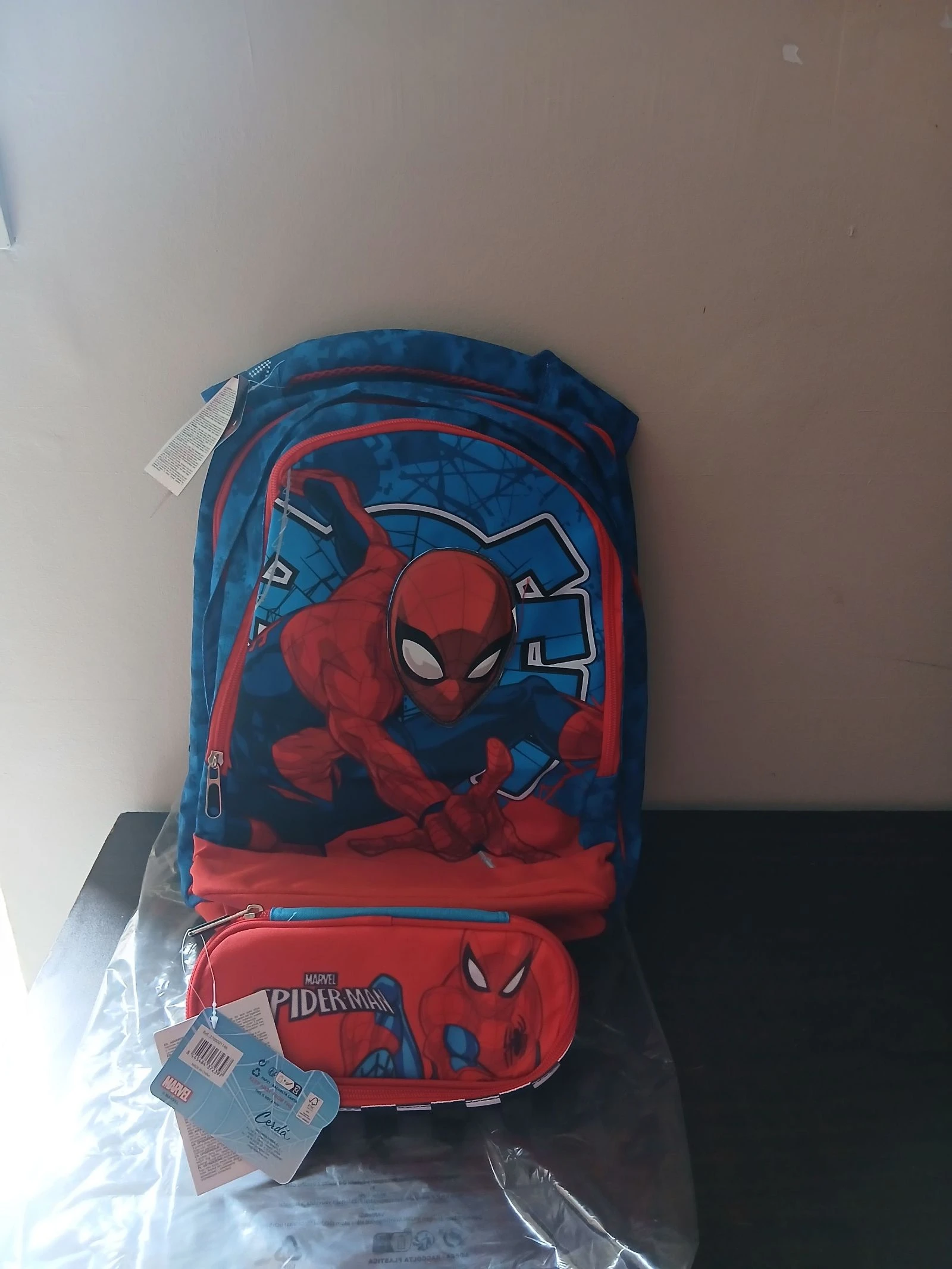 Sac a dos Spiderman avec sa trousse 